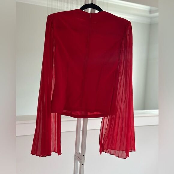 Shein solid pleated cloak sleeve top - Picture 2 of 4